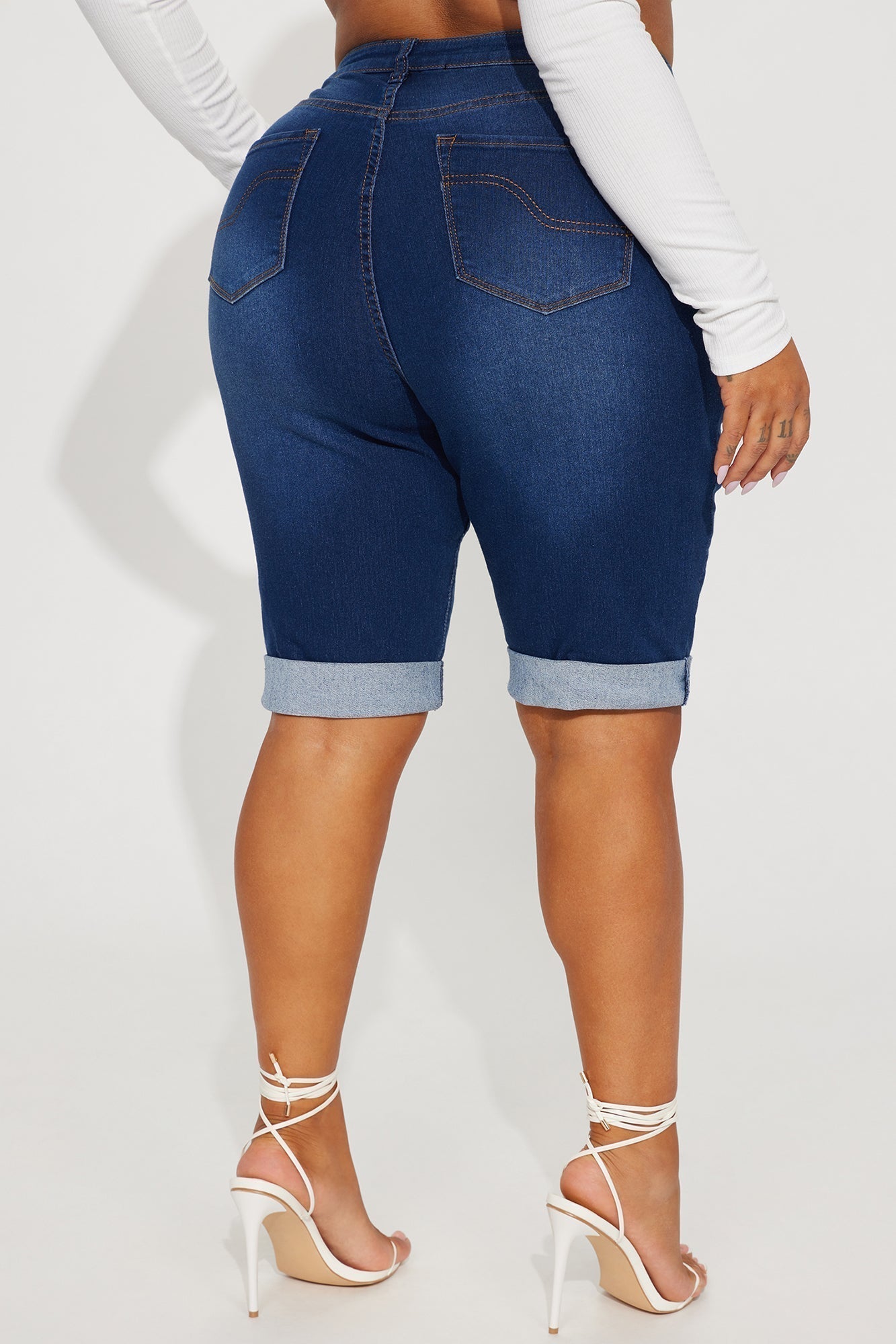 Dallas Stretch Bermuda Shorts - Dark Wash