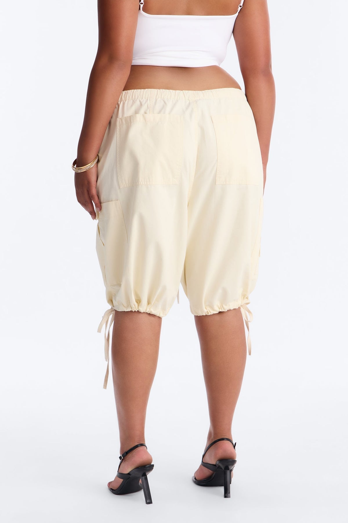 Out Of Town Low Rise Cotton Bermuda Short - Ivory