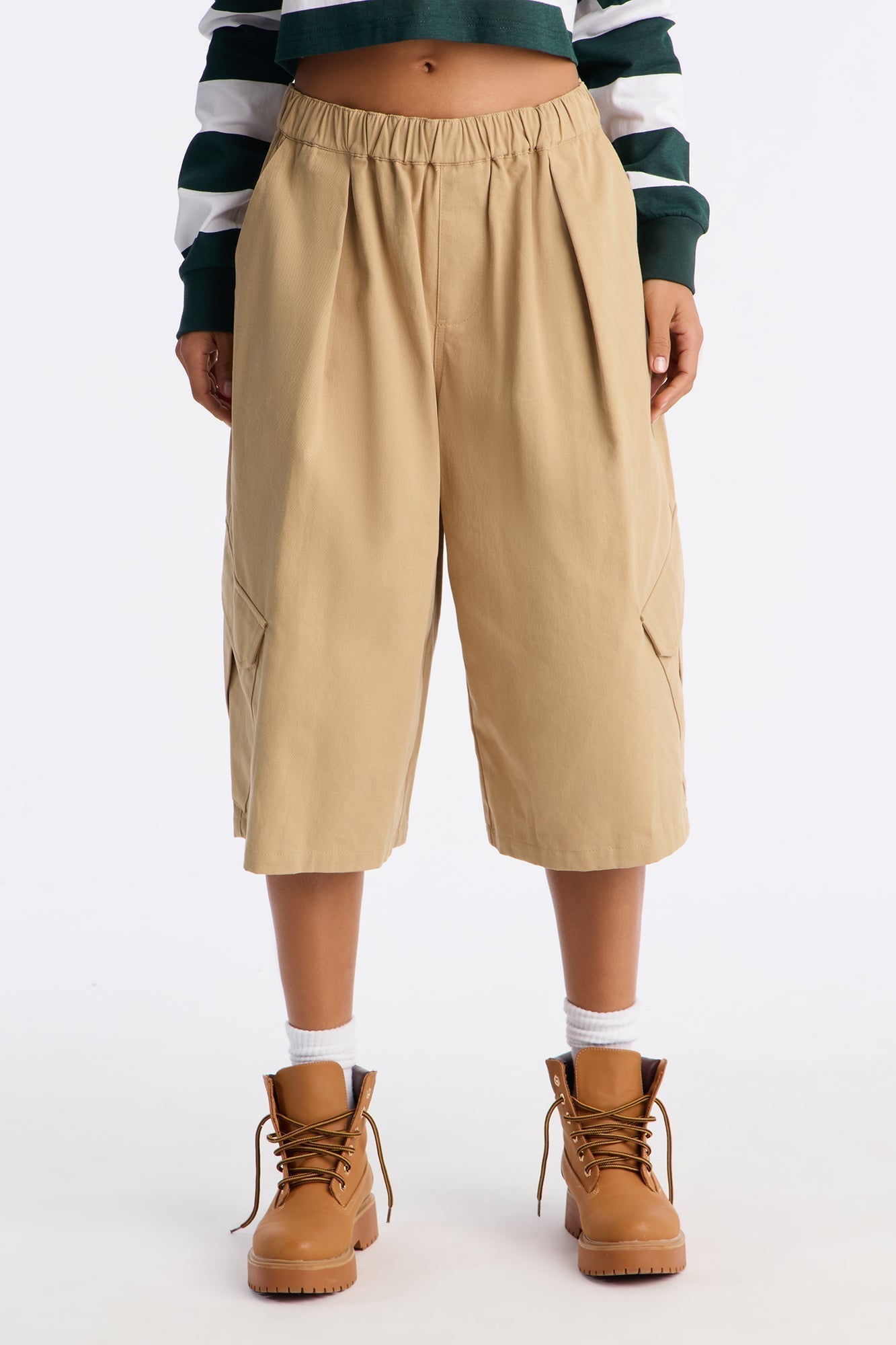 She's A Keeper Cargo Bermuda Short - Khaki