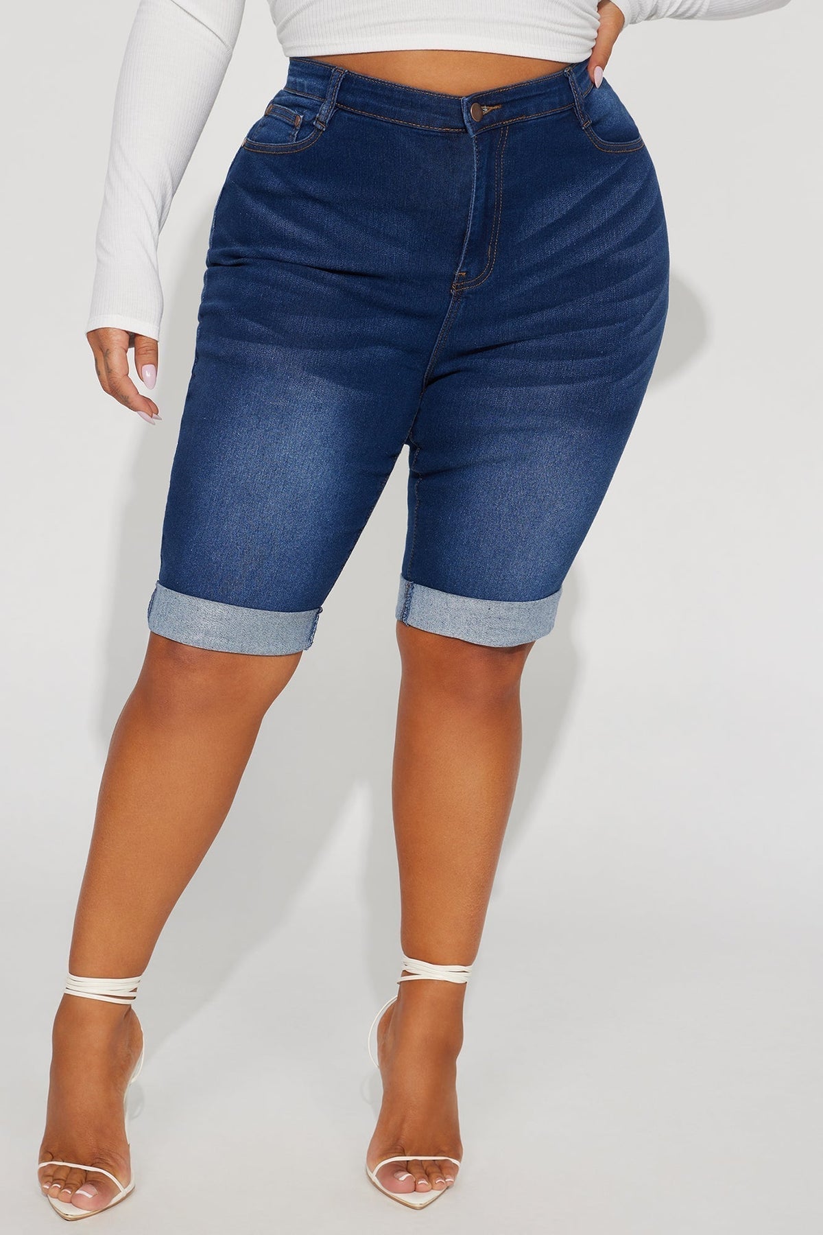 Dallas Stretch Bermuda Shorts - Dark Wash