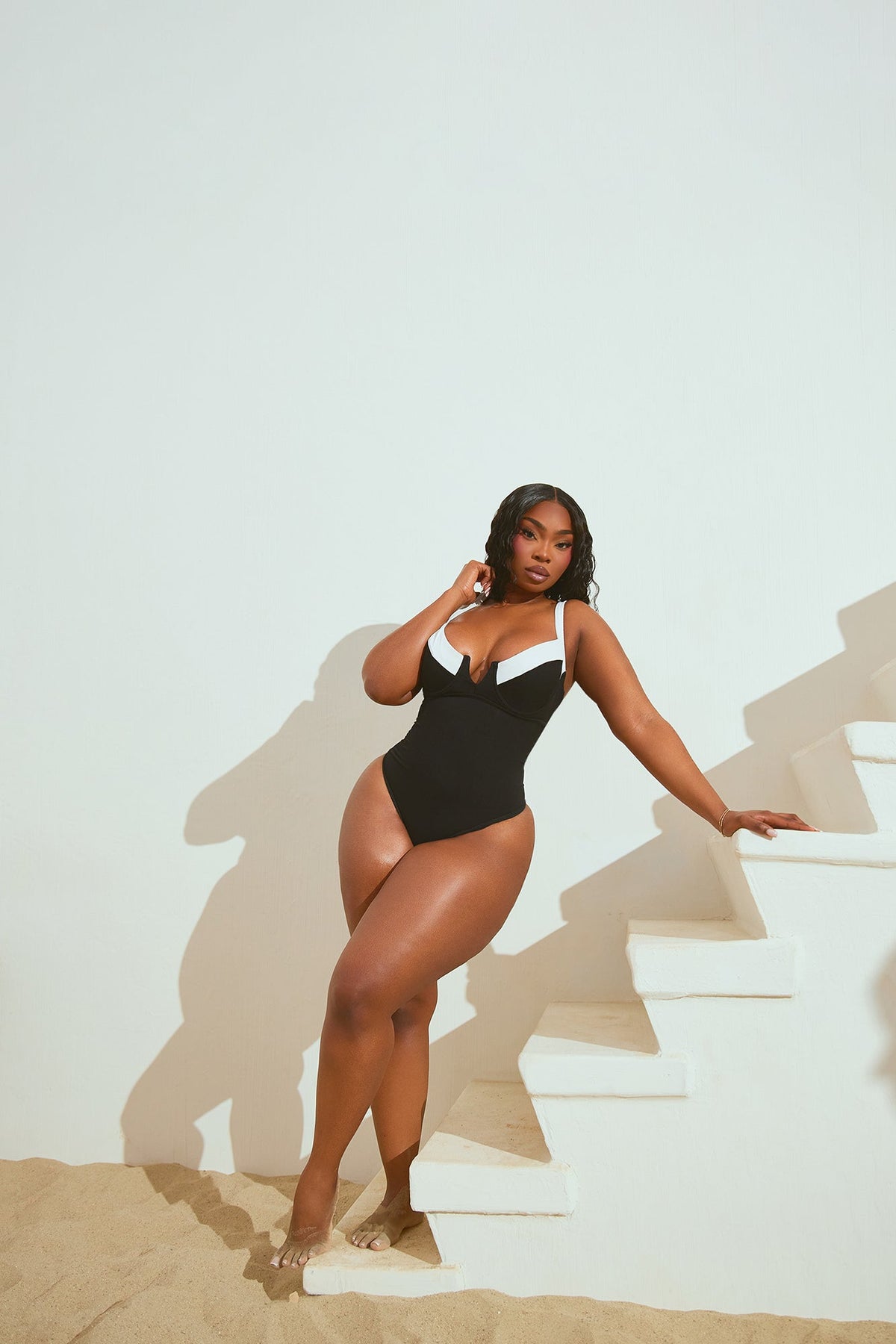 Pools In Paris Underwire 1 Piece Swimsuit - Black/White