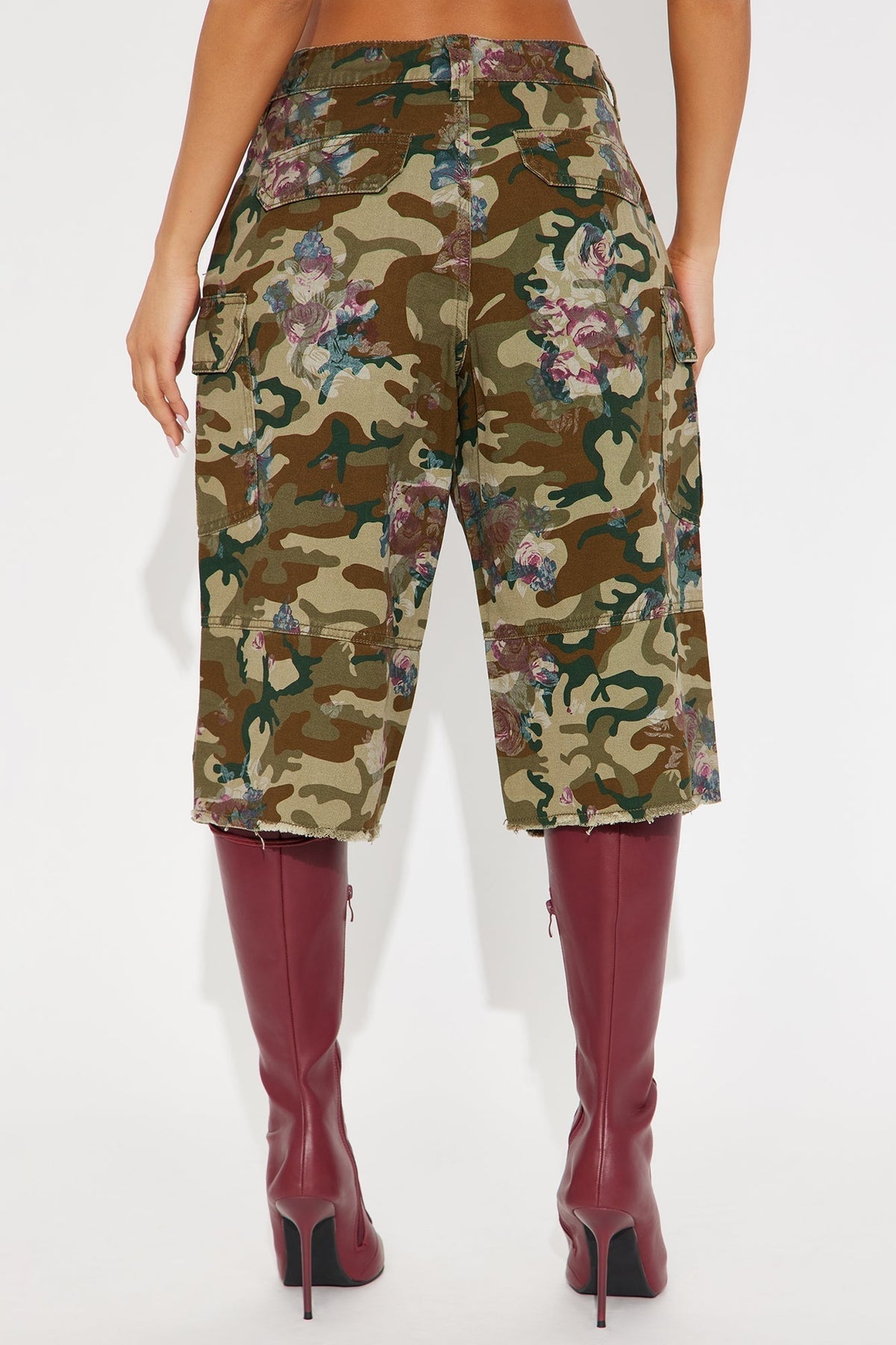 What Do You Know Camo Bermuda Short - Olive/combo