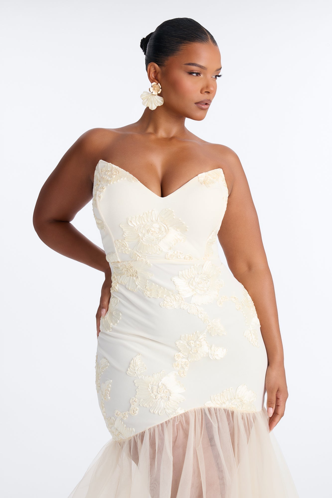 Elena Embroidered Mermaid Gown - White