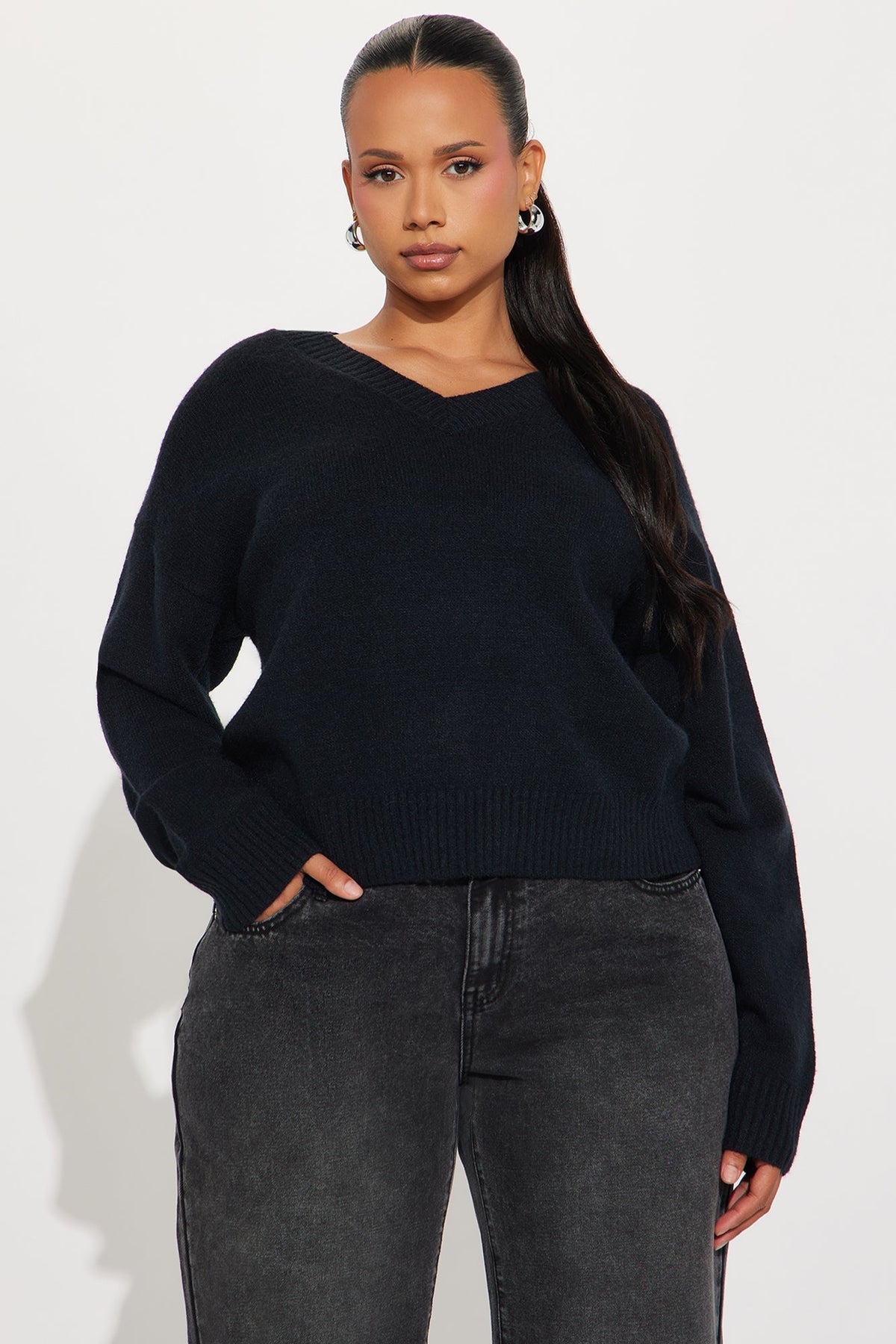 The Everyday Sweater - Black